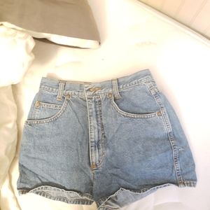 Vintage shorts size 25